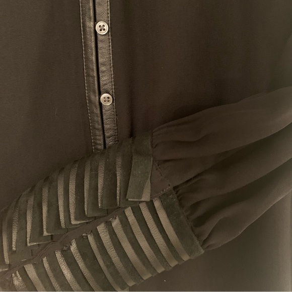 Elizabeth & James Chantal Silk Blouse - Size Small - NWOT! - Picture 3 of 6